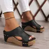 Las sandalias de cuña son populares en verano, nuevas sandalias romanas de punta redonda con plataforma de suela gruesa para mujer, chanclas de plataforma de importación extranjera de talla grande con diseño de boca de pez