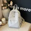 Mochila Feminina 2025 Nova Moda Leve Grande Capacidade Multifuncional Mochila Tecido de Nylon Mais Fácil de Combinar Bolsa de Viagem Feminina