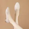Zapatos de Salón Individuales Elegantes Versátiles de Moda para Mujer 2026 Otoño Nuevos Tacón Bajo Suela Suave Boca Baja Suela Suave Zapatos para Madre Mocasines para Mujer