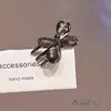 Pinza para el Cabello de Moño con Pedrería Lateral, Pinza Pequeña de Pato, Delicado Pasador para Flequillo, Accesorio de Cabello de Alta Gama para Mujeres