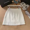 Falda de Cintura Alta con Adorno de Encaje para Mujer, Nuevo Estilo de Verano, Adelgazante, que se Ajusta a la Cadera, Falda Lápiz, Anti-exposición, Falda Mini Casual de Corte A