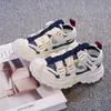 Sandalias Deportivas para Niños 2026 Nuevo Modelo de Verano para Niñas, Zapatos de Playa Transpirables con Suela Suave, Punta Cerrada Hueca Casual Tipo Papá