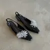 Sandálias Elegantes de Salto Baixo Estilo Francês para Mulheres com Design de Fogos de Artifício, Novidade Verão 2026 para Combinar com Saias e Saltos Altos