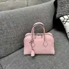 Bolsa de Mão Boston de Couro Genuíno para Mulheres 2026 Novo Modelo Couro Bovino de Primeira Camada Presente para Mãe Bolsa de Ombro Transversal de Luxo Leve Bolsa Feminina