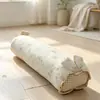 Almofada Rolo Listrada de Gaze de Algodão Puro Camada Dupla Orelha de Coelho Renda Almofada Cilíndrica Almofada para Dormir de Lado Almofada para Prender as Pernas Almofada de Encosto de Sofá Almofada de Cabeceira