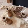 Zapatos de Moda para Niñas Estilo Coreano Estampado de Leopardo Gamuza Lana de Cordero Algodón 2026 Invierno Nuevos Suela Suave Zapatos Birkenstock para Niños Elegantes