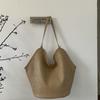 Bolso Cubo Tejido de Nicho de Comercio Exterior para Mujer Otoño e Invierno 2025 Gran Capacidad Casual y Elegante Bolso de Hombro para el Trabajo