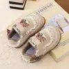 Sapatos femininos 2026 primavera e outono novos tênis de treino infantis com sola macia, sapatos esportivos para meninas pequenas, sapatos de malha para meninos