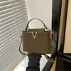 Bolsa 2026 Verão Simples Nova Trabalho de Dia a Dia Nicho Casual Personalidade Alto Valor Ombro Único Transversal Bolsa de Mão Feminina