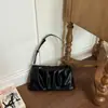 Bolso de hombro vintage, bolso cruzado de alta calidad de nicho con plisado de nube, bolso de axila simple casual moderno para el día a día
