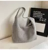 Bolso de Forro Polar para Mujer Bolso de Mano de Moda Retro Bolso de Hombro Estilo Occidental de Moda Bolso Diario para Salir Bolso de Axila