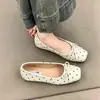 Zapatos planos bajos estilo francés para mujer, nuevo modelo otoño 2026, zapatos Mary Jane de suela suave con lunares y lazo, estilo elegante