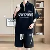 Conjunto de dos piezas de camiseta polo de manga corta y shorts para hombre, elegante traje deportivo casual estampado