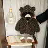 Ropa Infantil Coreana para Niñas Traje de Invierno Moda para Bebé Abrigado Engrosado Lana de Cordero con Capucha Algodón Leggings Calientes para Bebé