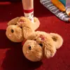 Novas Pantufas Fofas de Desenho Animado para Menina com Gravata Borboleta, Mostrando a Língua, Pelo de Cachorro, Outono Inverno Quentes, Antiderrapantes, Solado Grosso, Pantufas de Algodão