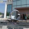 Produção de escultura grande de aço inoxidável anel de espelho abstrato semicírculo metal oco departamento de vendas externo decoração de paisagem