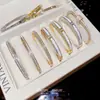 Pulsera de Acero de Titanio que No se Desvanece para Mujer, Galvanizado al Vacío de 18K, Pulsera con Cierre de Moda Versátil, Joyería Transfronteriza