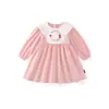 Fábrica de roupas infantis novidades de outono saia infantil primavera e outono gola de boneca laço retrô 2026 vestido de menina fofo