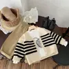 Venta de Liquidación Sin Devoluciones ni Cambios Suéter Cardigan Infantil Mabao de 20 Yuan Rayado Estilo Coreano Chaqueta Casual para Niños y Niñas
