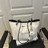 Diseño de Nicho de Moda Otoño 2026 Nueva Moda Gran Capacidad Casual Versátil Elegante Bolso de Hombro y Mano Bolsa para Viajes Diarios