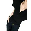 Atacado em estoque do fabricante: Camisa polo feminina slim fit, estilosa, moderna, com gola de lapela reta marrom e mangas curtas em malha