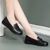 Zapatos de Mamá Superficie Suave Zapatos de Suela Blanda Zapatos de Cuero para Mujeres de Mediana Edad y Mayores Cuero Suave Antideslizantes Zapatos Planos para Mayores