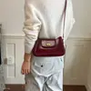 Bolso de hombro único para otoño, bolso de axila, bolso de mano 2026 para mujer, brillante, moda, diagonal, estilo nuevo, versátil, cruzado, coreano, japonés, exquisito