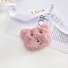 Broche de pelúcia de desenho animado cabeça de urso boneca grampo de cabelo sapatos e meias acessórios chapéu cachecol bolsa pingente diy atacado