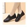 Zapatos casuales de cuero para mujer, slip-on, suela blanda, para primavera y otoño, antideslizantes, talla grande para mamás, tallas 36-42