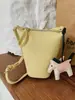 Yuezi Moda Simple Dulce Fresco 2026 Verano Nuevo Estilo Hombro Único Cruzado Casual de Moda Bolso Cubo para Mujeres