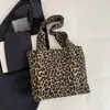 Bolso Tote Leopardo de Invierno Transfronterizo Elegante Gran Capacidad Estilo Casual Holgazán Bolso de Hombro de Lona a la Moda