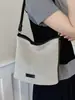 Bolsa de palha casual e descontraída estilo coreano, tecido fly-knit, grande capacidade, novo modelo 2026, adequada para férias na praia e para o dia a dia