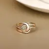 Anillo Dorado Colorido de Moda de Lujo Ligero Personalizado para Mujer, Diseño Sencillo de Nicho, Anillo Elegante Versátil de Gama Alta, Regalo