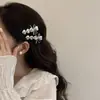 Pinza para el cabello con forma de lazo de corazón plateado coreana, Nuevo diseño elegante y a la moda, Pinza lateral estilo Ins de nicho para mujeres S