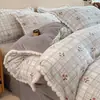 Juego de Ropa de Cama de Leche Fleece Tallada Engrosada Invierno Cálido Coral Fleece Funda de Edredón Sábana Juego de Tres Piezas