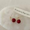 Pendientes sencillos de perla roja retro para mujer, ligeros, de lujo, de alta gama, de moda, exquisitos y a la moda, que combinan con todo.