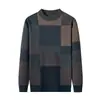 Nuevo suéter de punto para hombre de otoño e invierno, jersey de cuello redondo, camisa base casual, top de moda jacquard para hombre