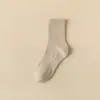 Calcetines de media pantorrilla para hombre para primavera y otoño, Engrosados, Antibacterianos, Resistentes al olor, Algodón absorbente de sudor, Calcetines deportivos, Calcetines largos sin costuras para mujer
