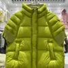 Colete de Penugem de Pato Branco 90 Outono e Inverno Novo Estilo Europeu Gola Alta Manga Tricotada Feminino Curto Design Tendência Colete