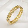 Pulsera de diamante hueco fina femenina moda personalidad cadena retorcida hebilla fábrica fuente venta al por mayor accesorios de aleación de zinc