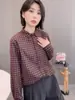 Camisa de cuadros con cuello estilo coreano para mujer, nuevo modelo primavera 2026, elegante, estiliza la figura, versátil, a la moda, de manga larga, top que rejuvenece