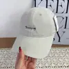 Nueva gorra de béisbol estilo coreano de otoño para hombres y mujeres, moderna con diseño de letras en la parte superior suave, casual y versátil, adecuada para cabezas grandes, hace que la cara se vea más pequeña, sombrero para proteger del sol