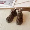 Botas Cano Curto Femininas 2026 Outono Novo Estilo Infantil Estampa de Leopardo Versátil Retrô Botas Menina Estilosa Solado Macio Botas Martin