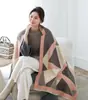 Novo cachecol de outono e inverno estilo coreano, de cashmere sintético, dupla face com cadeado de coração, versátil para ambientes com ar condicionado, xale quente, aquecedor de pescoço para estudantes