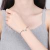 Yilu tiene para ti pulsera de cuernos pequeños plateada para dama, pulsera de cadena simple y moderna para la muñeca, venta al por mayor, suministro en stock, mano