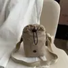 Venta al por mayor transfronteriza Primavera y Verano 2025 Impermeable de Gran Capacidad Versión Coreana Más Vendido Bolsa para Teléfono Móvil con Cordón para Mujer Bolsa para Almacenamiento de Botella de Agua Cruzada