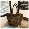 Bolso de Mano de Gran Capacidad Estilo Coreano, Bolso Tote de Tela Reversible Casual con Estampado de Leopardo, Bolso de Hombro Estampado de Moda Celebridad de Internet, Bolso para Mujer