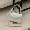 Bolsa Pequena Simples e Moderna de Personalidade para Mulheres 2025 Outono Nova Versátil Ins Transversal de Ombro Único Pequena Bolsa Quadrada