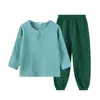 Conjunto de verão para bebês: algodão plissado, respirável, camiseta de manga comprida color-blocking e calça jogger conjunto de duas peças para meninos e meninas, fresco e à prova de mosquitos