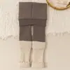 Leggings gruesos y cálidos para niñas con forro polar para otoño e invierno, con diseño de patchwork, estampado de rayas y borde con volantes